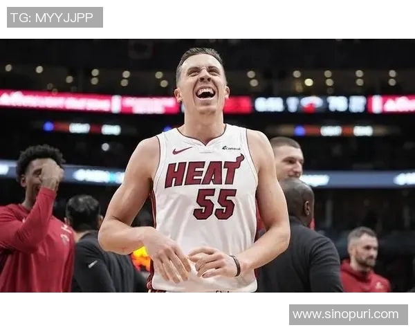 卡鲁索精准三分火力全开助球队迅速缩小分差奋力追赶