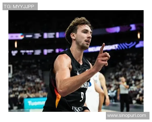 魔术主帅谈生病离场：我感觉头晕目眩，对阵绿军可以正常指挥