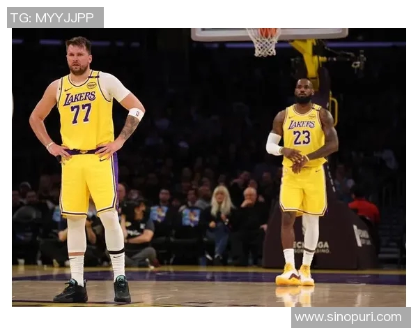 场均12.3分，三分命中率45%，湖人放走他太可惜了